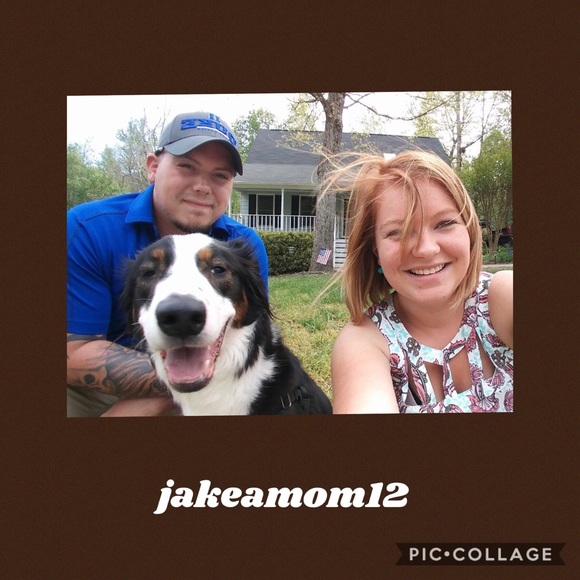 Welcome to my closet! - Picture 2 of 6